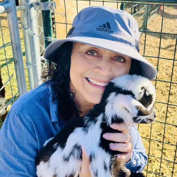 Trish Avondale Pet Sitter